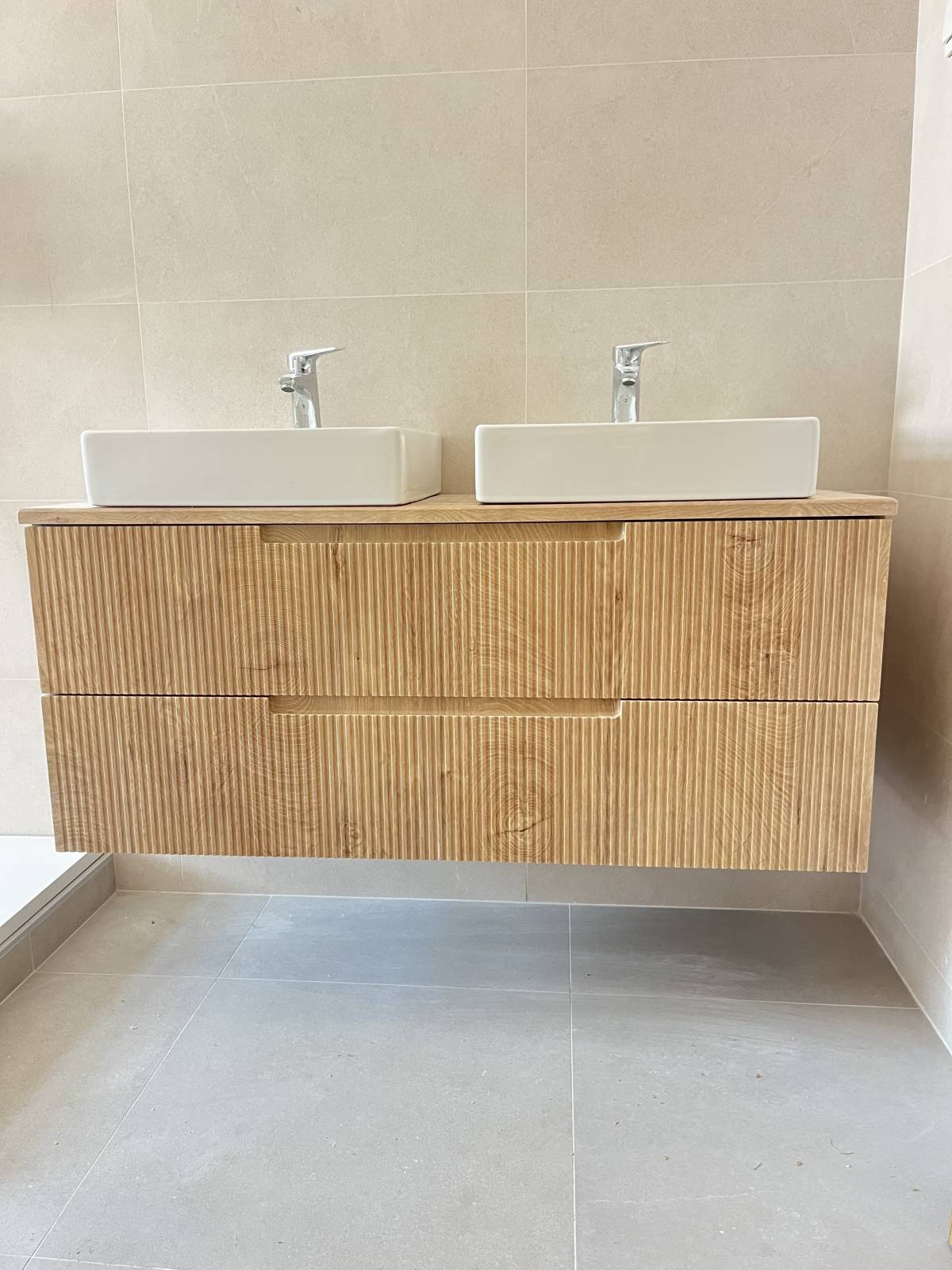 Yasmim carpintaria - Sintra - Installation ou remplacement de porte de garage