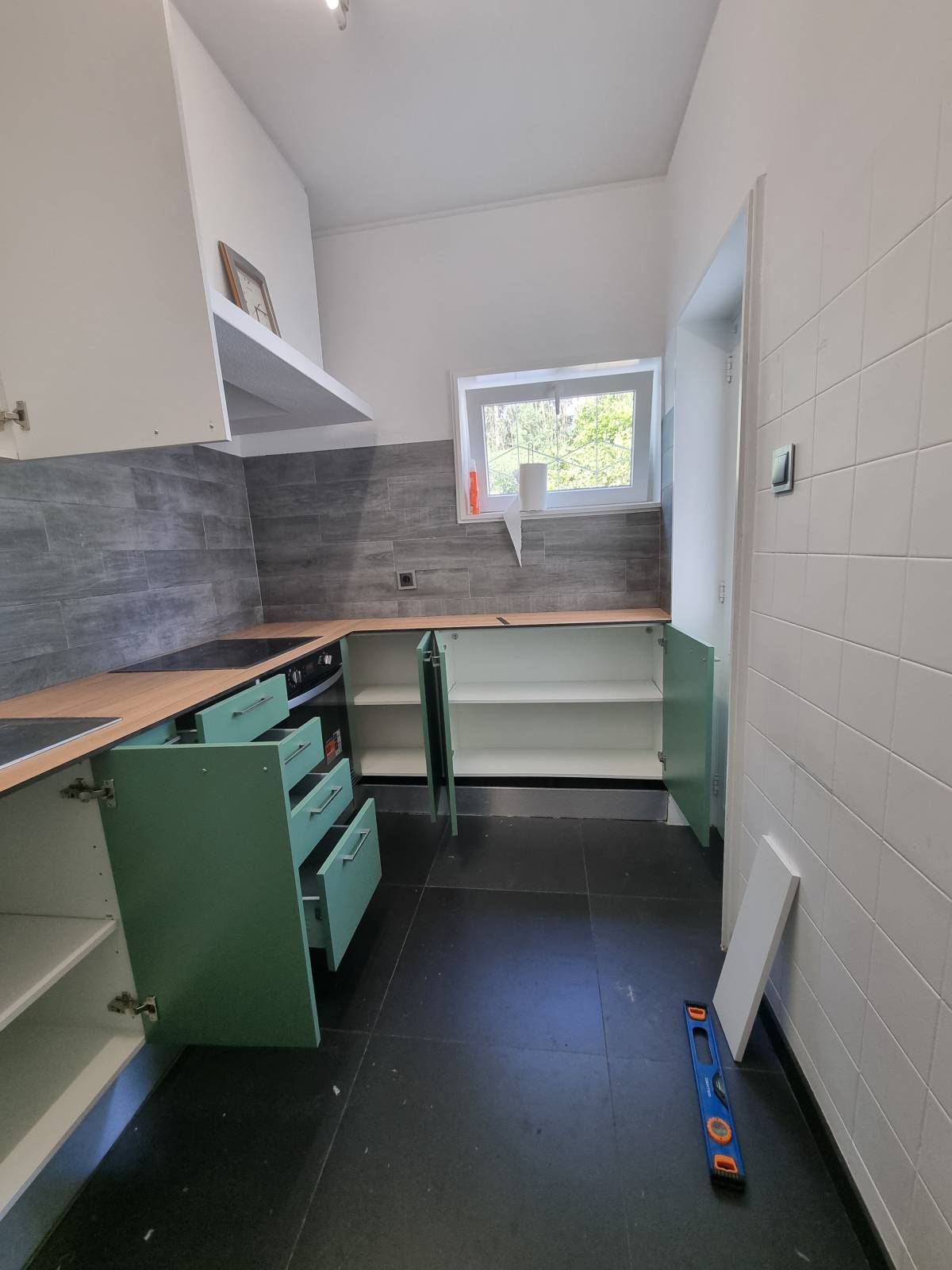 LS MONTAGENS - Vila Nova de Gaia - Bed Frame Assembly