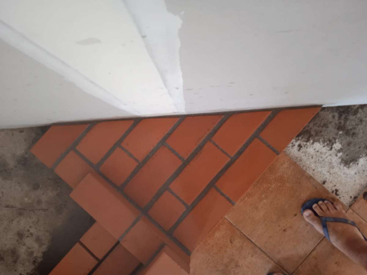 Lucas - Mafra - Floor Tiling