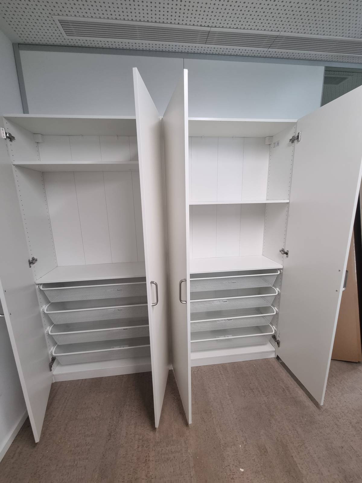 LS MONTAGENS - Vila Nova de Gaia - Entertainment Center or TV Stand Assembly