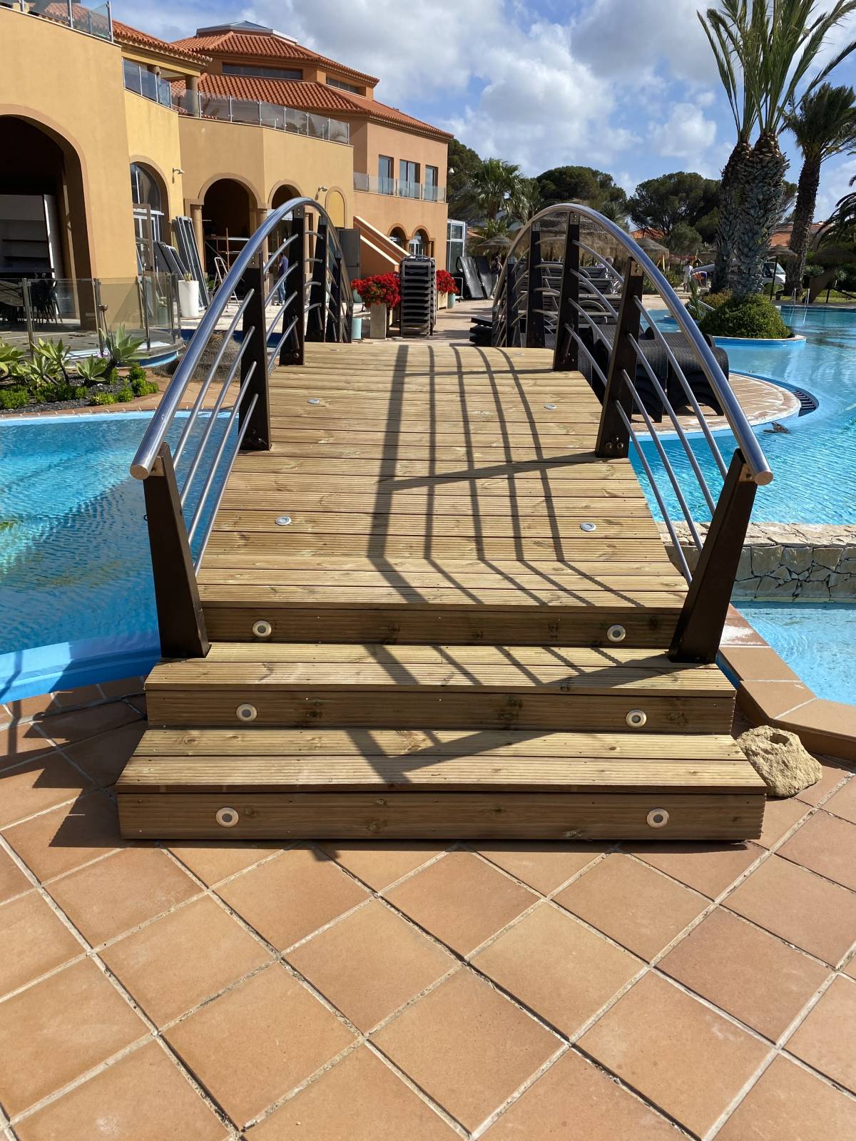 Madeira Build - Funchal - Instalación de vallas