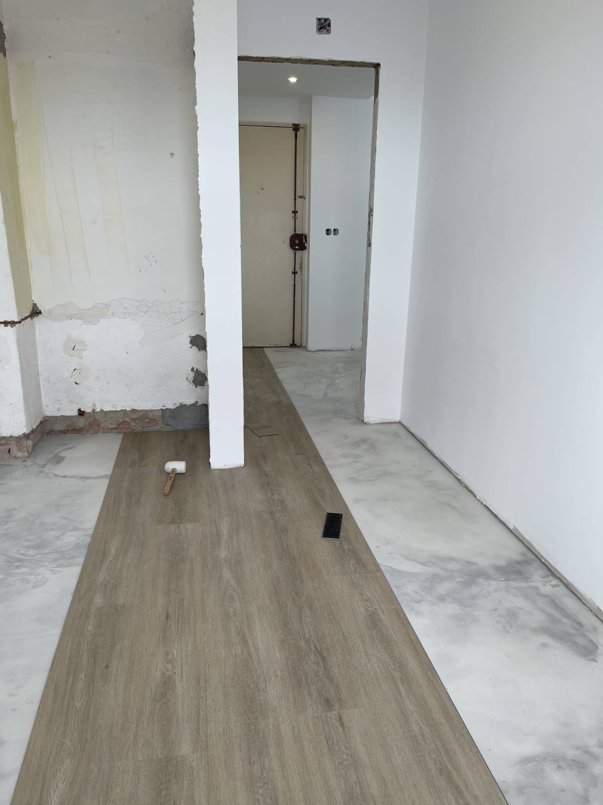 Horizonte Diplomado Lda - Cascais - Floor Tiling