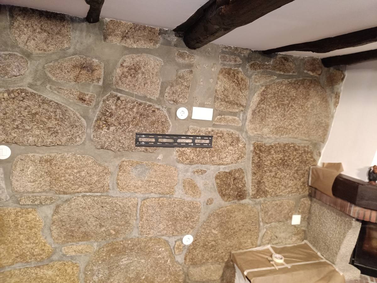 João Davide Martins Pereira - Fafe - Drywall Repair and Texturing