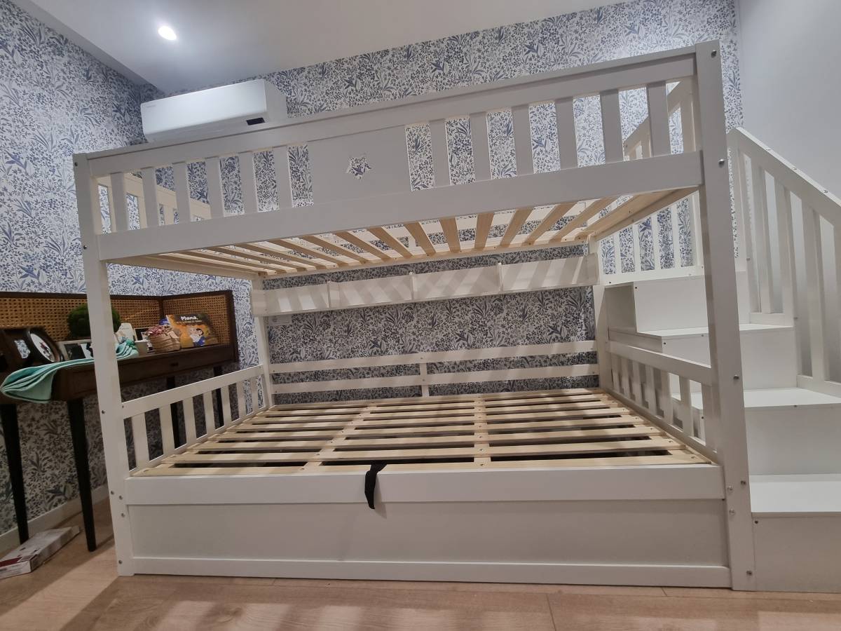LS MONTAGENS - Vila Nova de Gaia - Crib Assembly