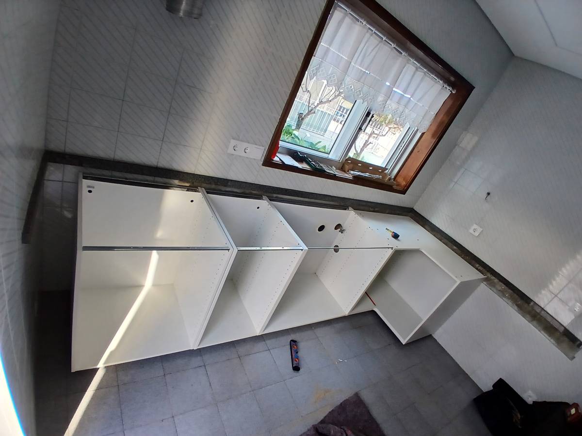 LS MONTAGENS - Vila Nova de Gaia - Montagem de Candeeiros