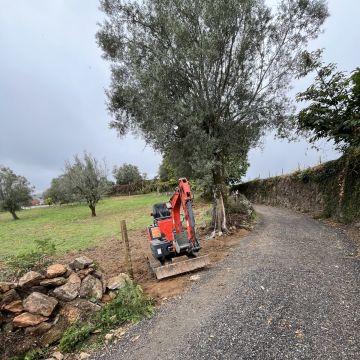 MForce - Vila Nova de Famalicão - Serviço de Retroescavadora