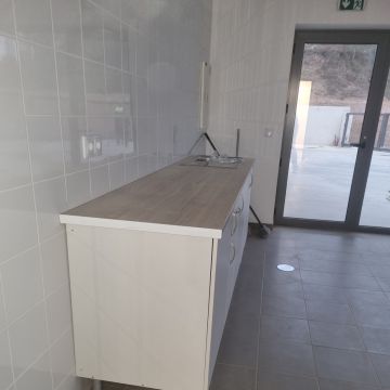 LS MONTAGENS - Vila Nova de Gaia - Picture Hanging and Art Installation