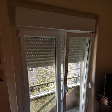 DM&M Estores & Alumínios Lisboa - Loures - Dachfenster montieren