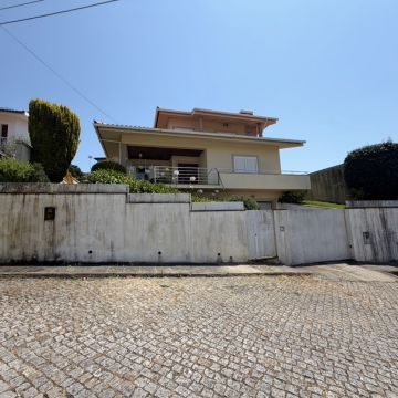 Charles pinturas e decorações - Vila Verde - Pintar puertas