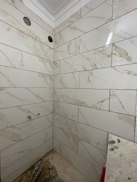 Mãos na Obra Remodelações - Seixal - Stone or Tile Flooring Installation