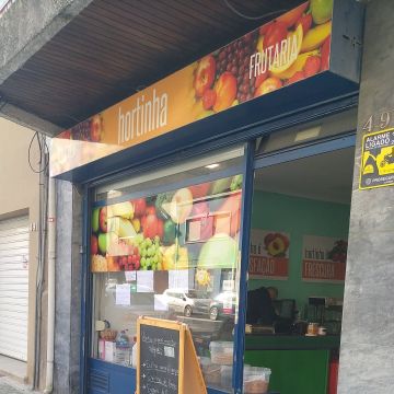 Simone Travasso - Porto - Limpeza de Espaço Comercial
