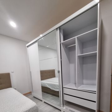 LS MONTAGENS - Vila Nova de Gaia - Feira dos Sofas Furniture Building