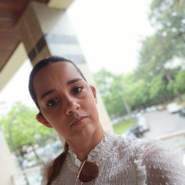 Sarah Alencar - Espinho - Desenvolvimento de Aplicações iOS