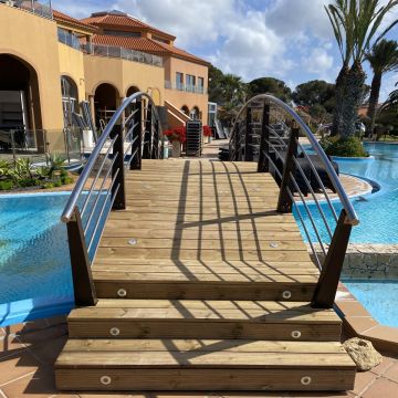 Madeira Build - Funchal - Instalación de vallas