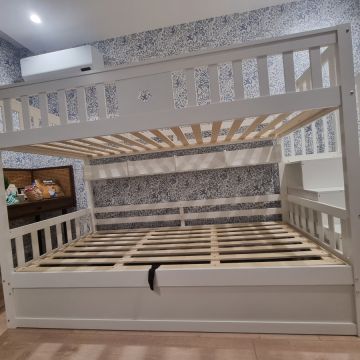 LS MONTAGENS - Vila Nova de Gaia - Crib Assembly