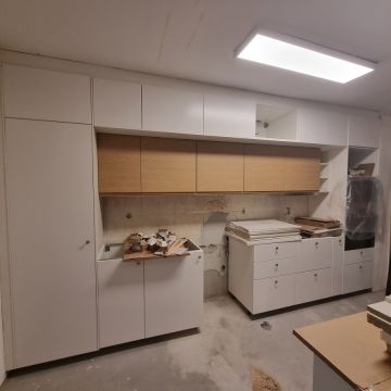 LS MONTAGENS - Vila Nova de Gaia - Bed Frame Assembly