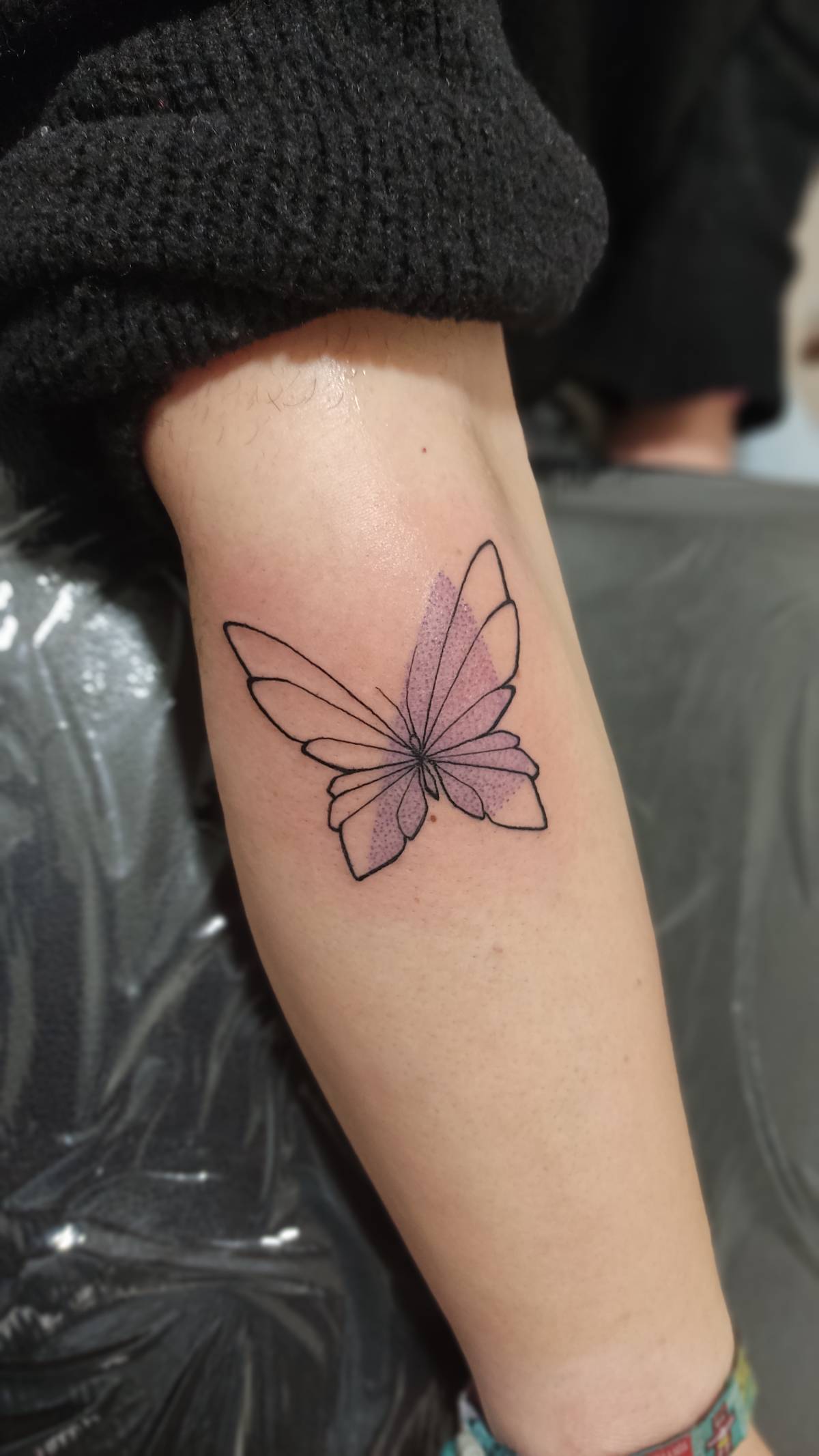 Anxious Pokes Tattoo - Gondomar - Lojas de Piercings