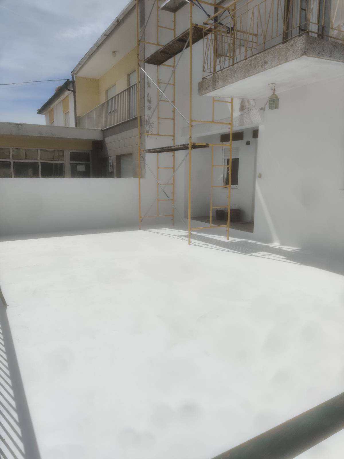 Josué Costa remodelações - Vimioso - Instalação, Reparação ou Remoção de Revestimento de Parede