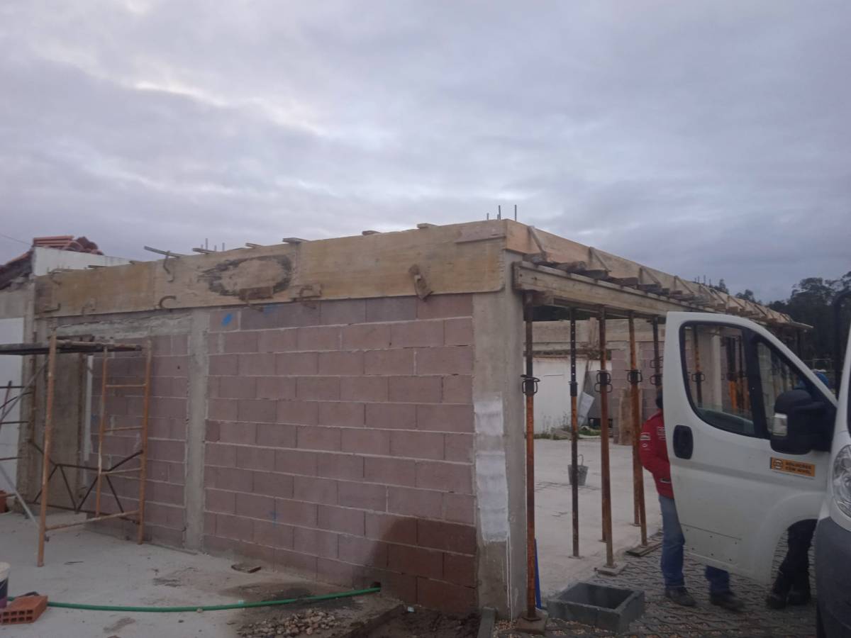 Magalhães Construções e Remodelações - Marco de Canaveses - Limpeza a Fundo