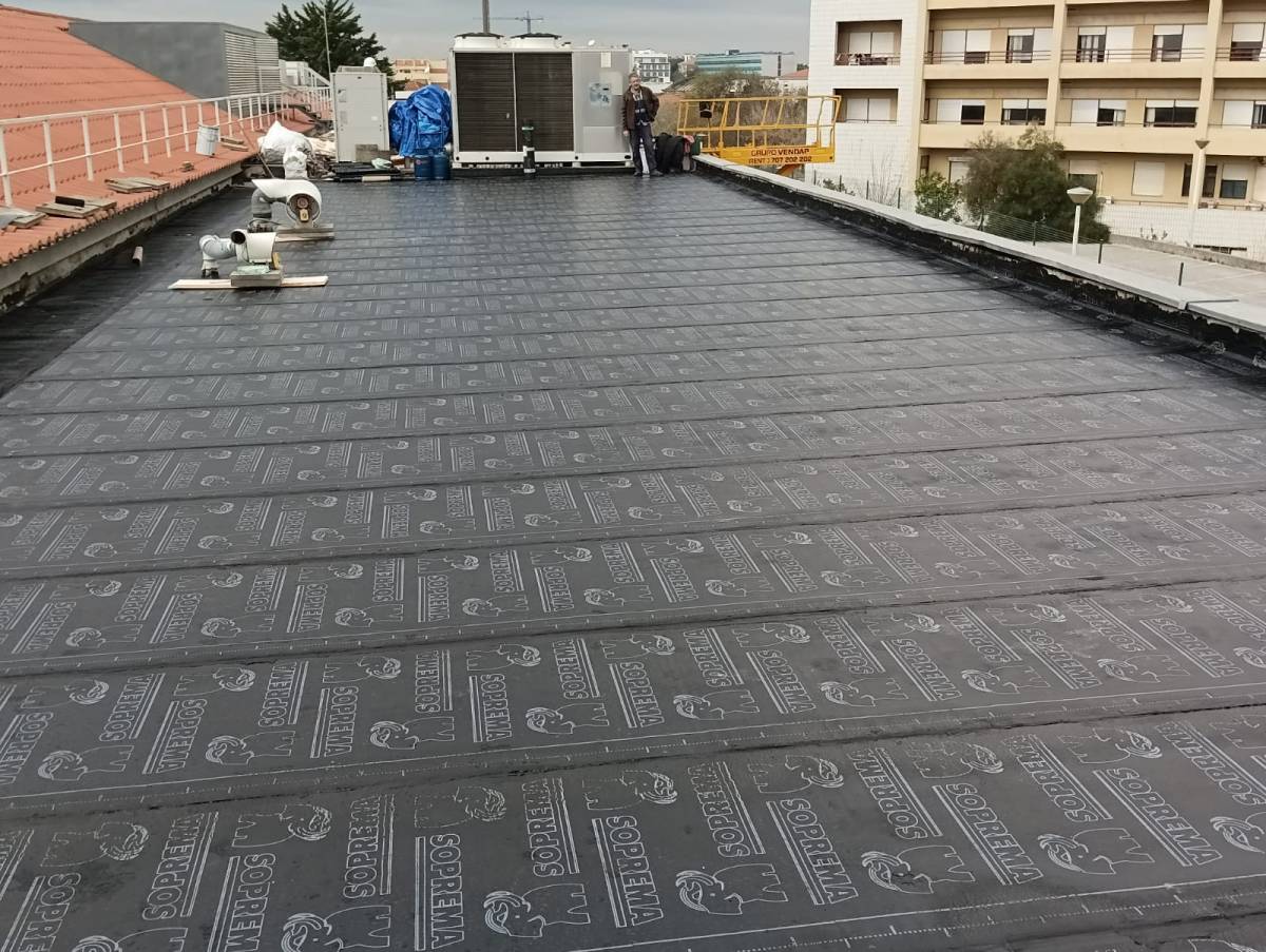 Meivcore Ambiente - Sintra - Dachdecken