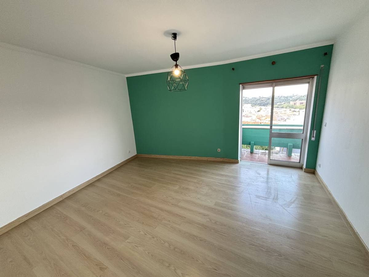 José Costa - Leiria - Teppich verlegen