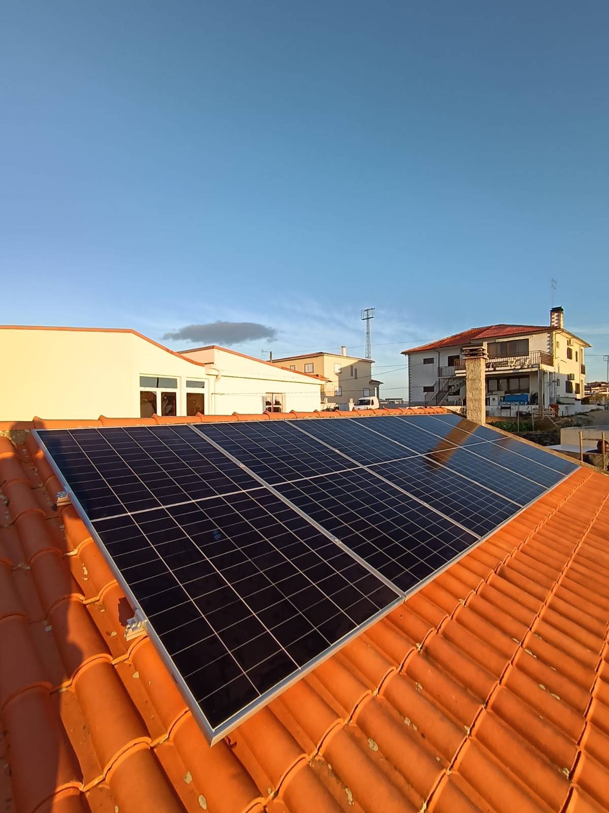 Huaca Energy - Coimbra - Reinigung oder Inspektion von Solaranlagen
