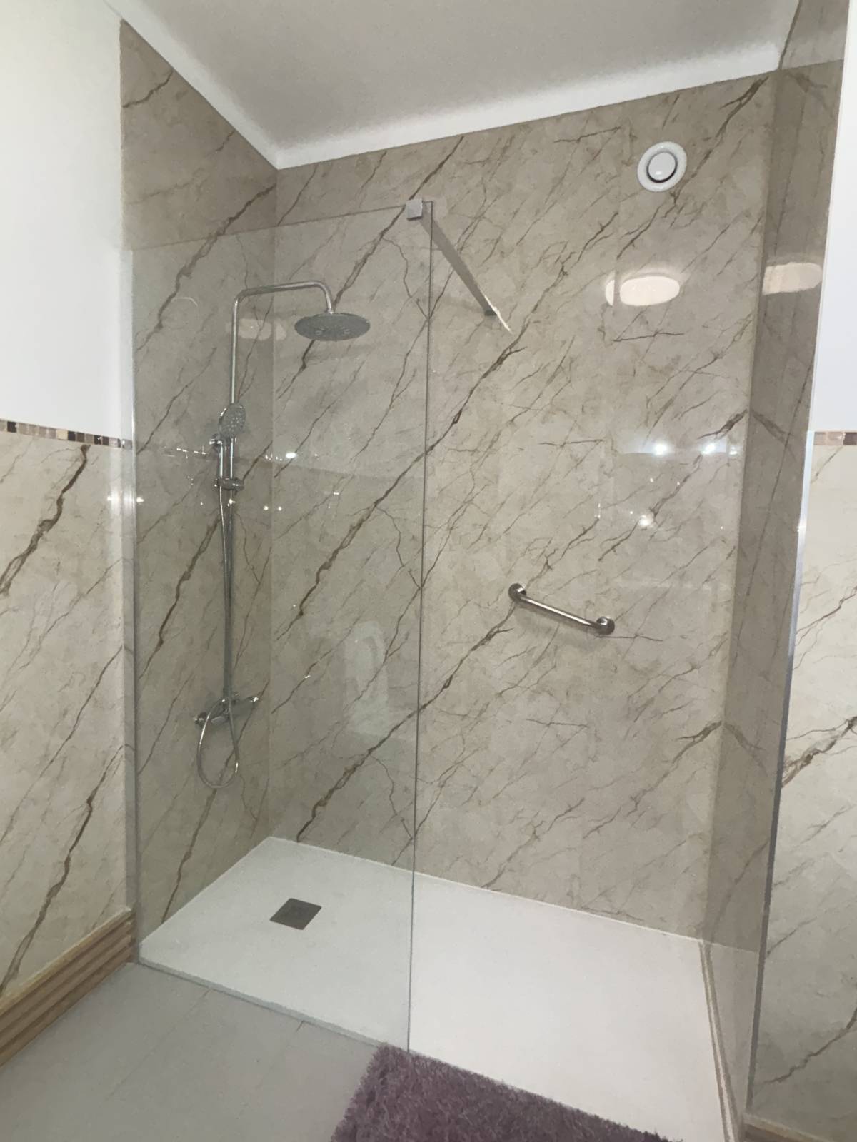 José Costa - Leiria - Stein- oder Fliesenboden verlegen