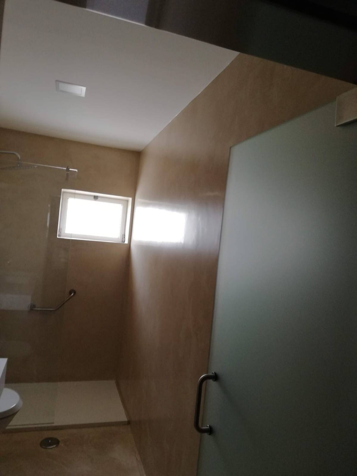 Christian - Albufeira - Installation ou remplacement de toiture
