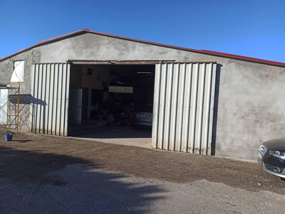Abelha-Carpintaria - Odemira - Installation ou remplacement de porte de garage