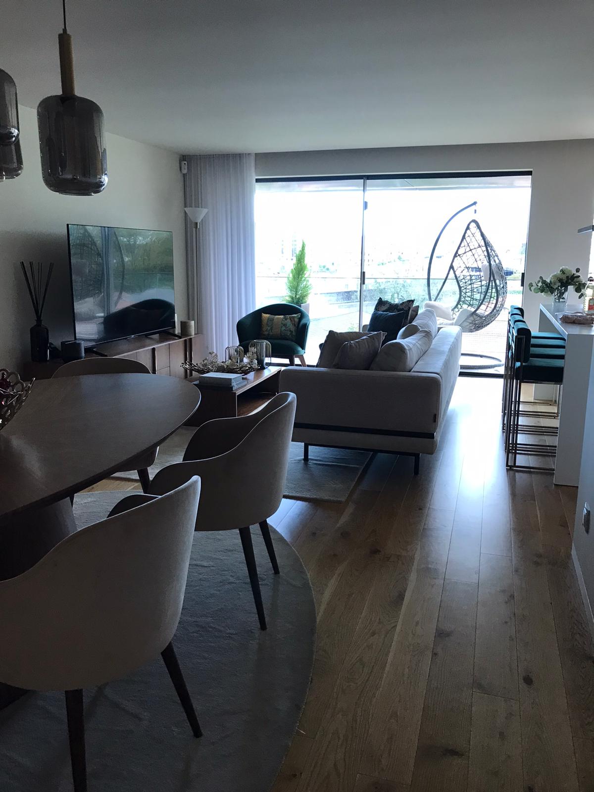 Michelly Mendes - Gondomar - Windows Cleaning