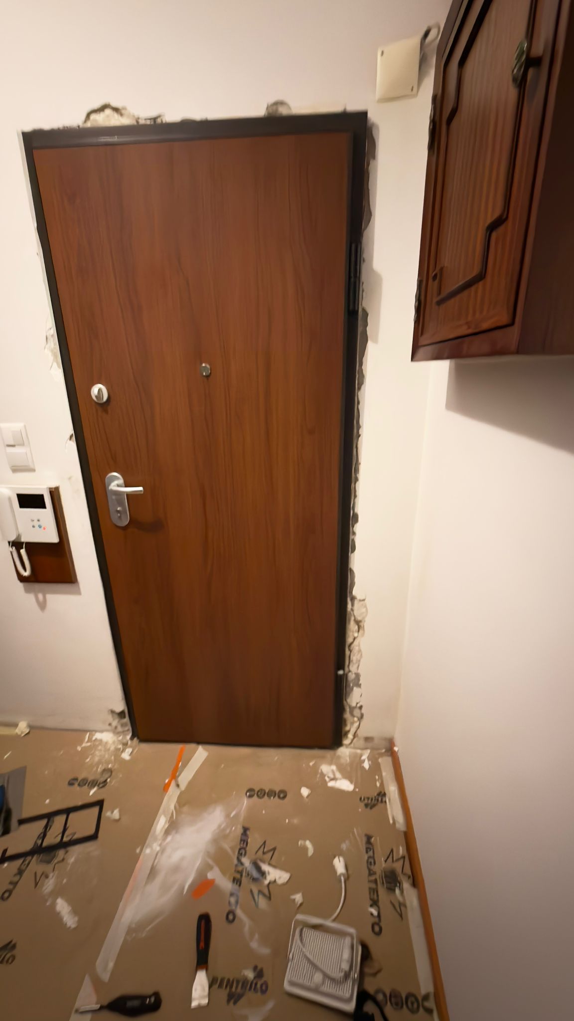 Claudio Junior - Azambuja - Instalação ou Substituição de Tubagem de Ventilação