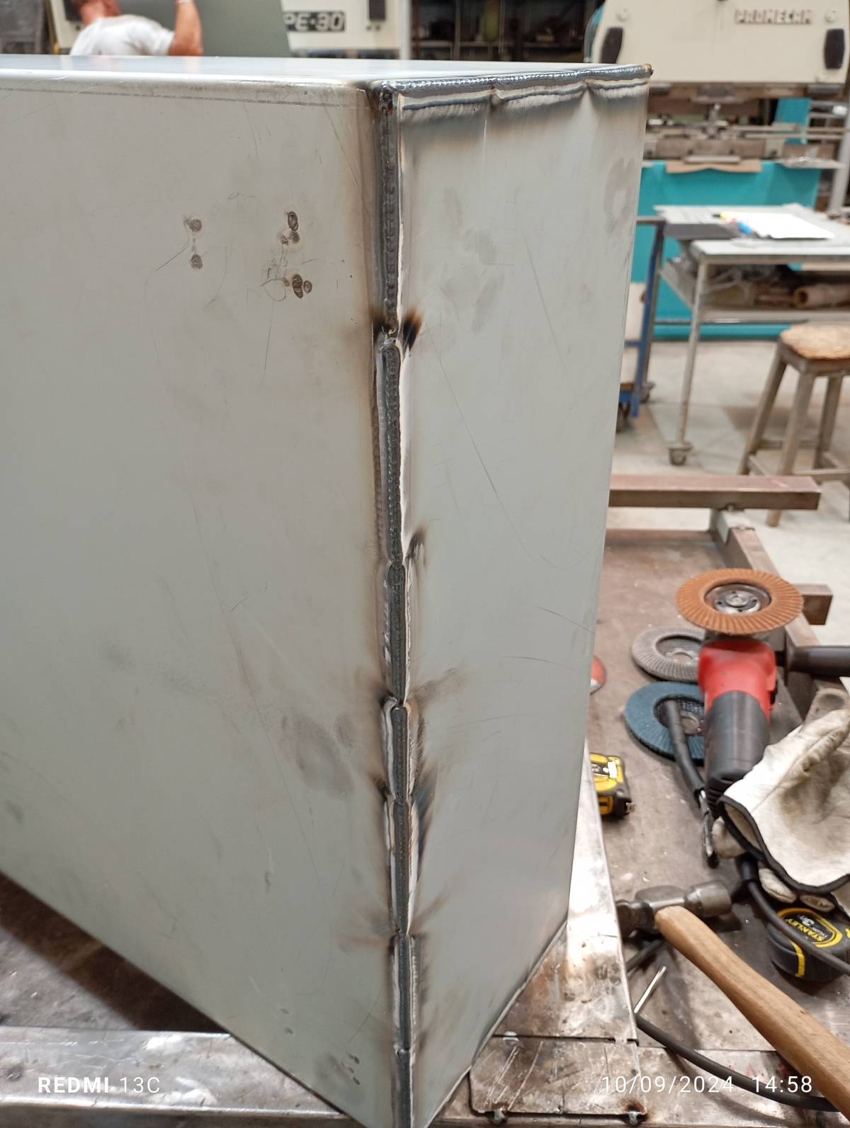 Franklin Mendoza - Santa Maria da Feira - Garage Door Repair