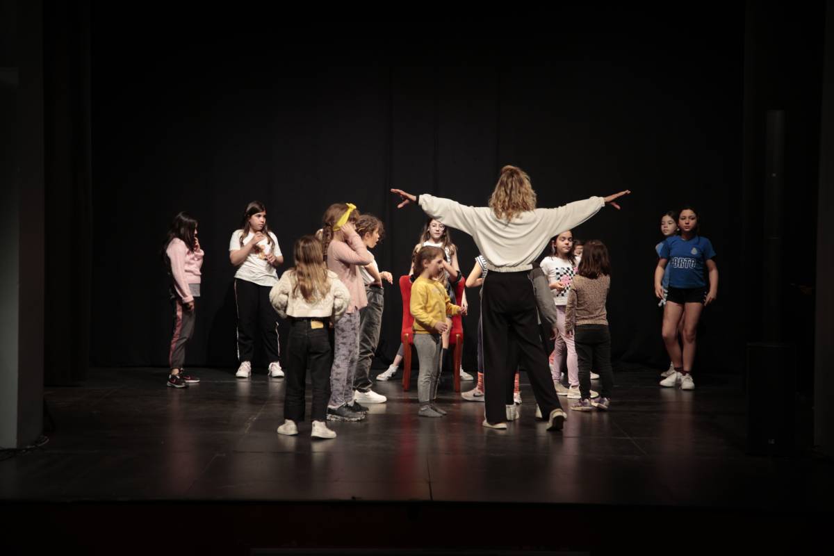 Margarida Pialgata - Cascais - Espetáculo de Comédia
