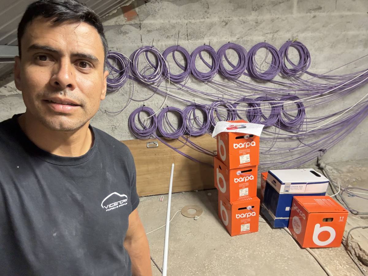 Augusto - Leiria - Fan Installation