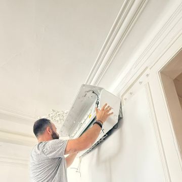 Claudio Junior - Azambuja - Limpeza e Manutenção de Jacuzzi e Spa