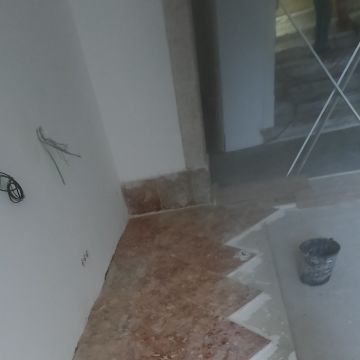 Sérgio Santana construção e remodelação - Sintra - Instalação, Reparação ou Remoção de Revestimento de Parede