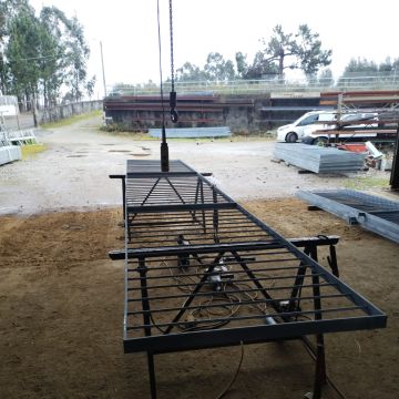 Franklin Mendoza - Santa Maria da Feira - Roof Installation or Replacement