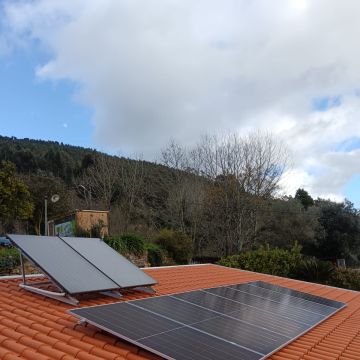 Huaca Energy - Coimbra - Installation einer Solaranlage / Photovoltaikanlage