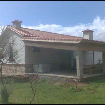 B3Bwork - Lousada - Stone or Tile Flooring Repair or Partial Replacement