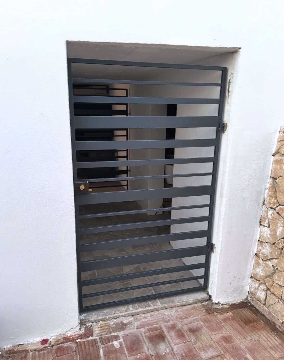 Renato Ferreira - Albufeira - Instalação de Pavimento em Pedra ou Ladrilho