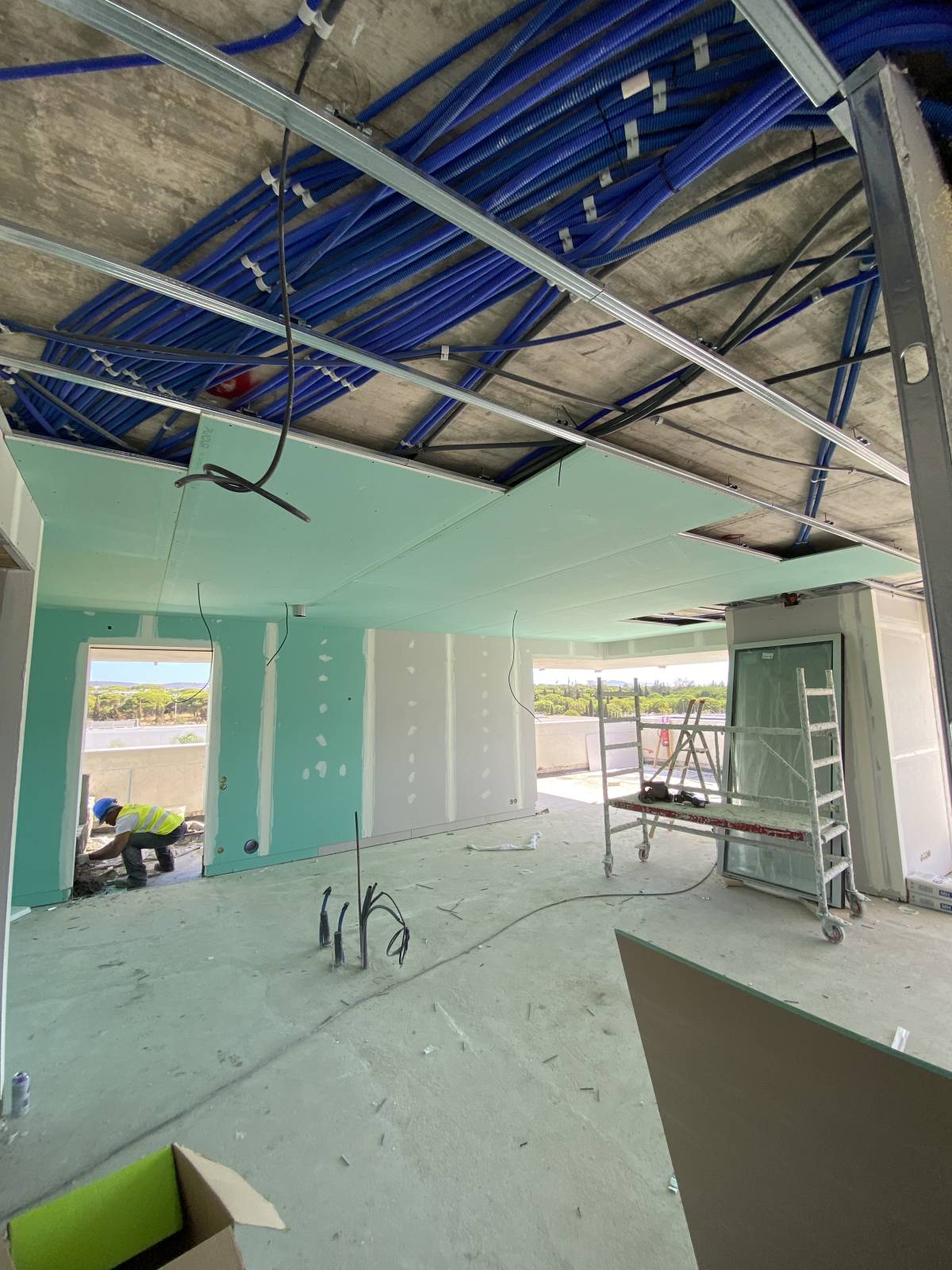 Gsso Remodelações de interiores - Almodôvar - Drywall Installation and Hanging