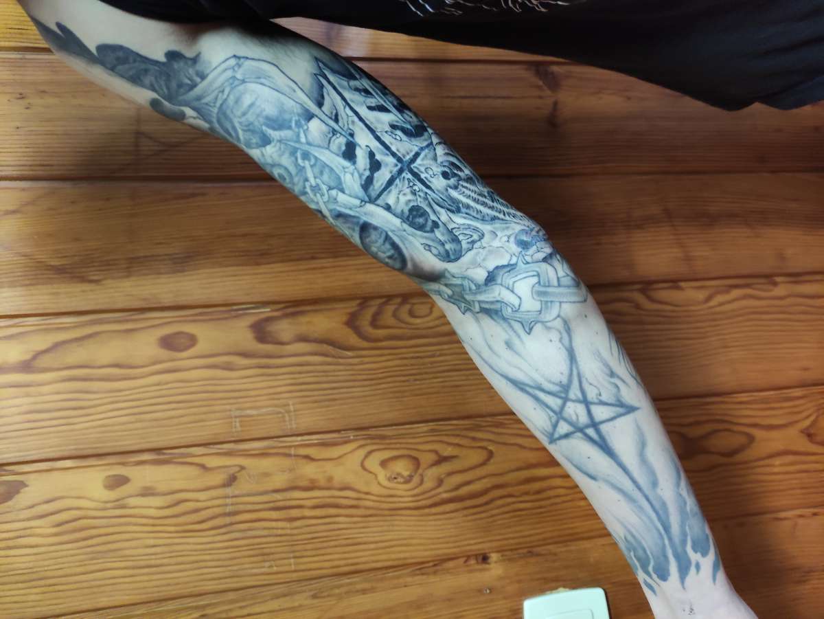 Hugo da Silva - Leiria - Tatuajes y piercings