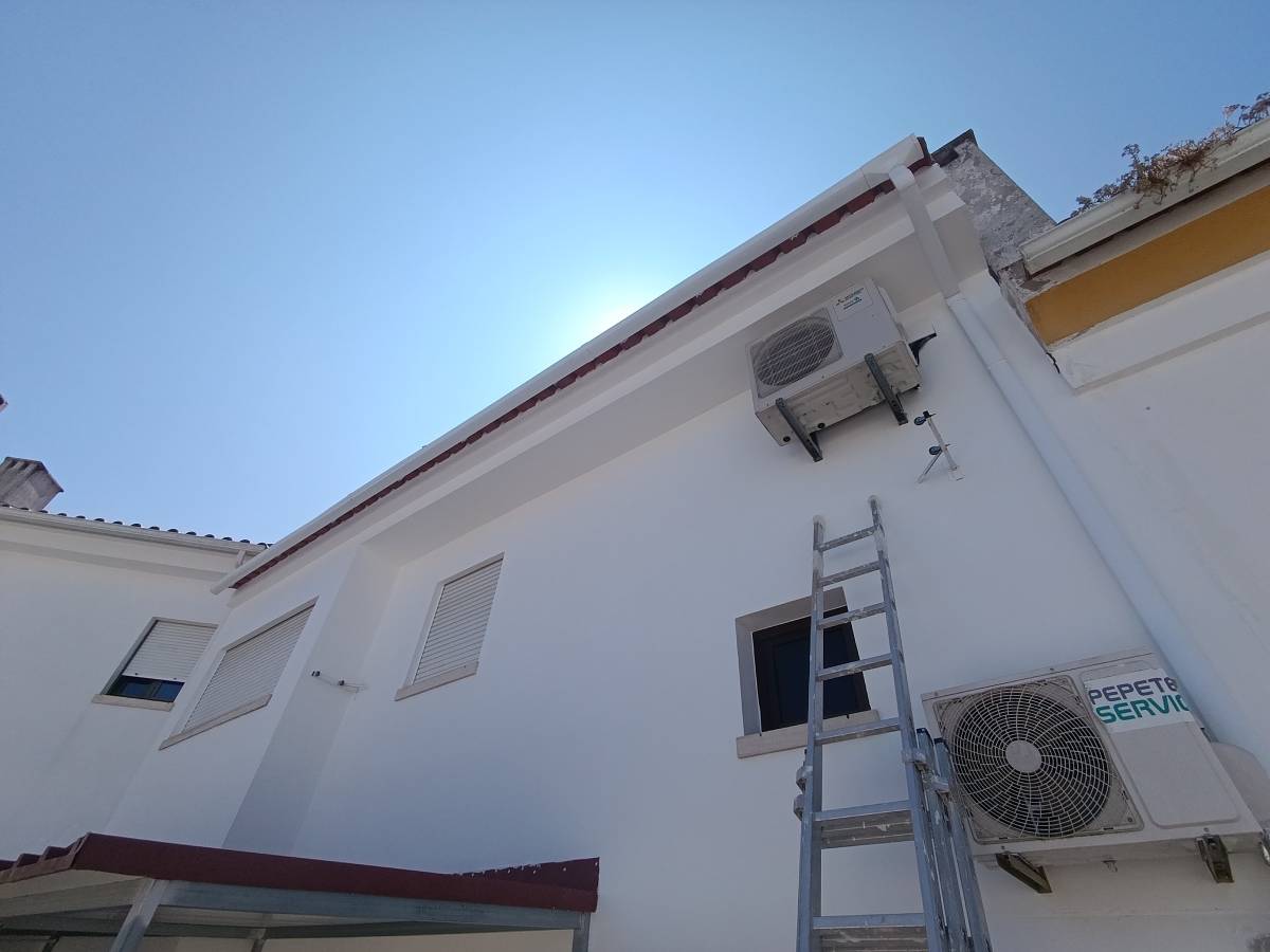 CAETANO-SERVICE - Évora - Installation eines Stromgenerators