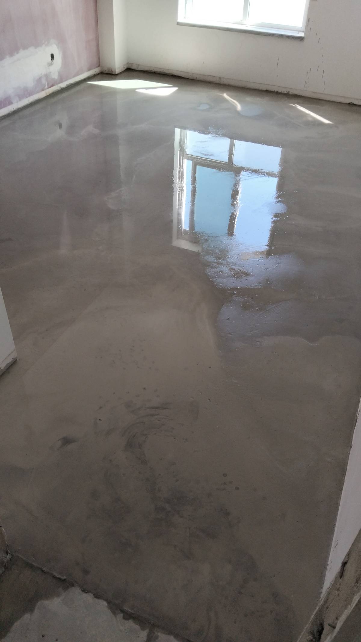 Matheus Gonçalves - Almada - Construction de mur intérieur