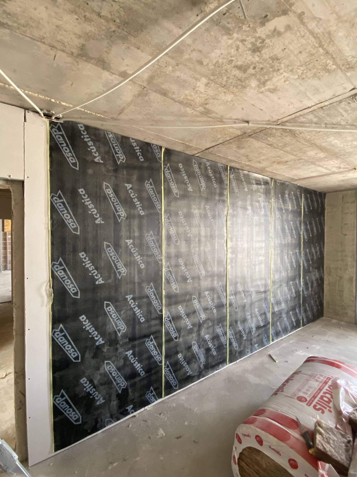 Gsso Remodelações de interiores - Almodôvar - Drywall Installation and Hanging