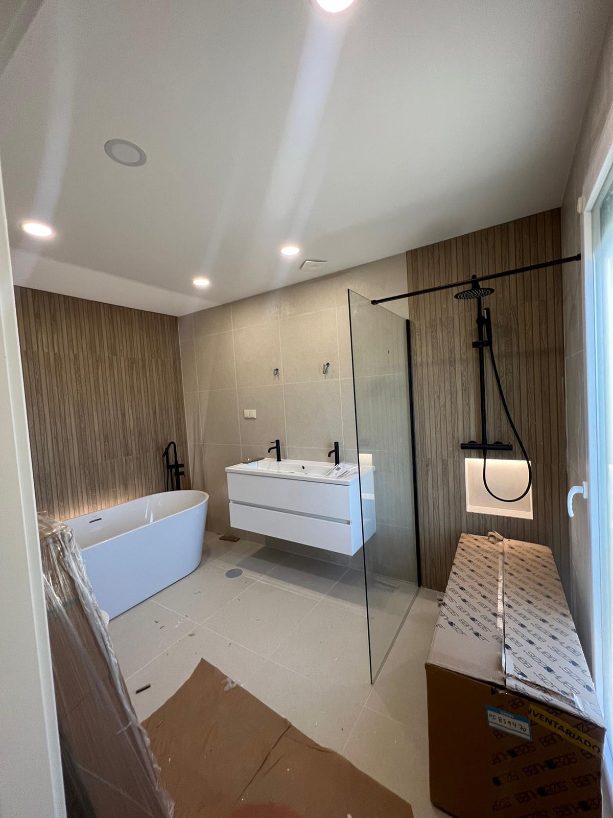 João Miguel - Caldas da Rainha - Bathroom Remodel