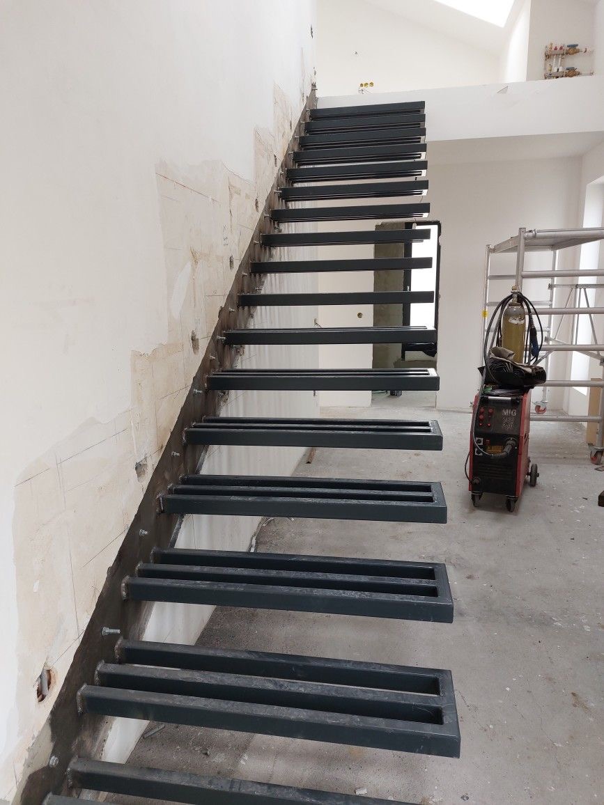 Jg world Steel - Águeda - Innenwand einbauen