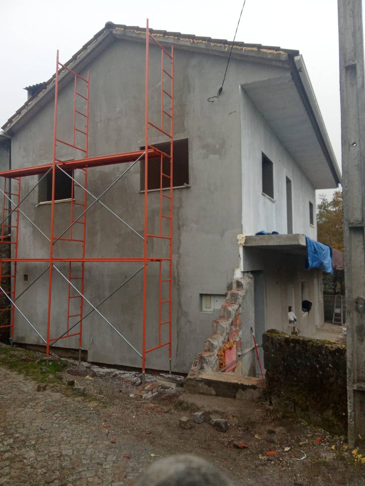 Almeida - Oliveira do Hospital - Wände verkleiden, reparieren oder entfernen