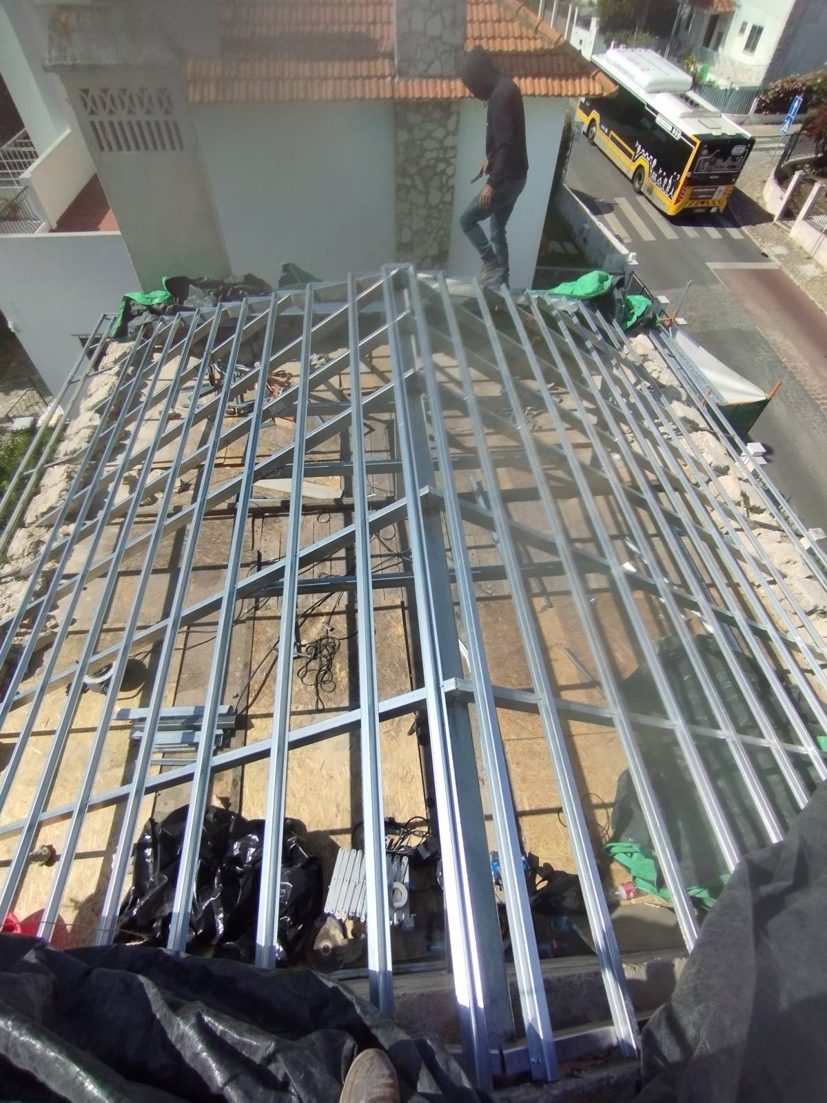 Mateus felipe - Leiria - Garage Door Repair