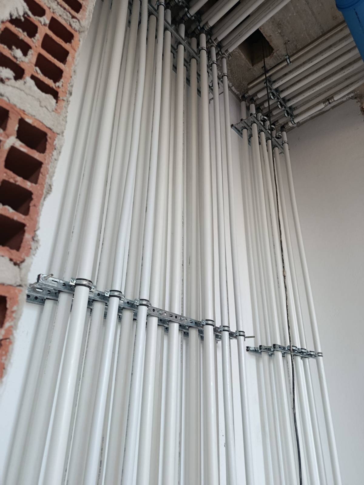 Gilson Martins - Amadora - Installation de canalisations